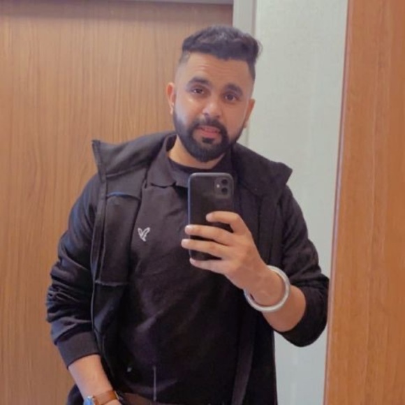 Meet your Posher, Davinder - Picture 1 of 1